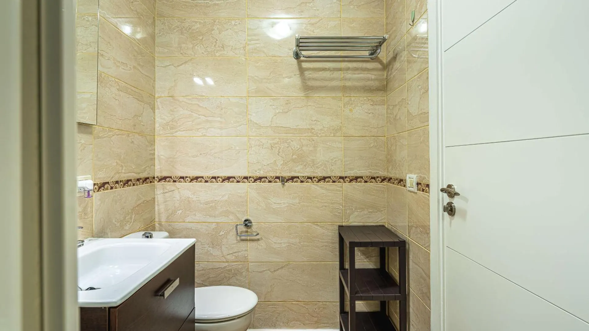 As De Casas - Achacay Apartment With Sea Views And Pool Arona  Spain