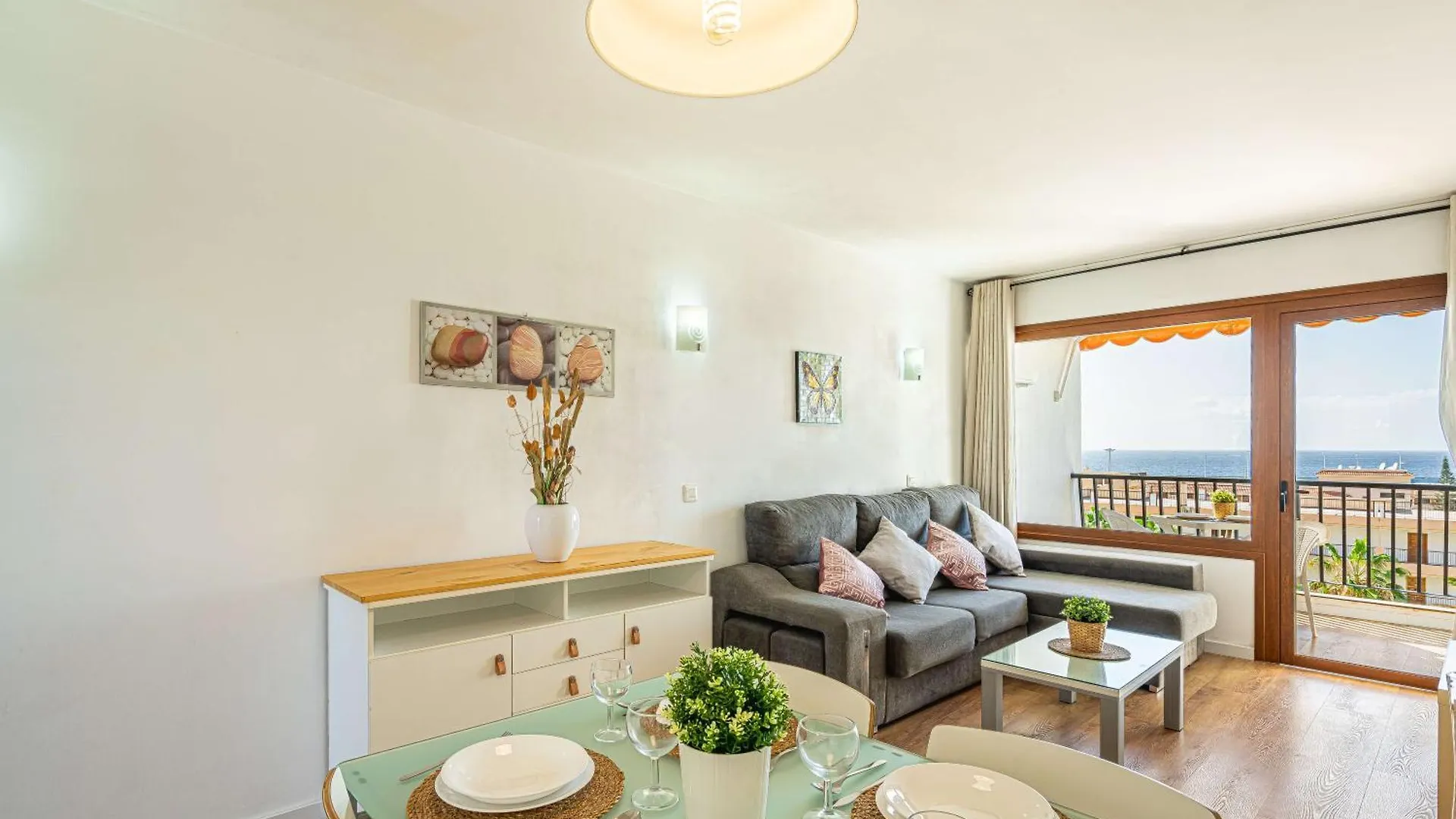 As De Casas - Achacay Apartment With Sea Views And Pool Arona  Arona (Tenerife)