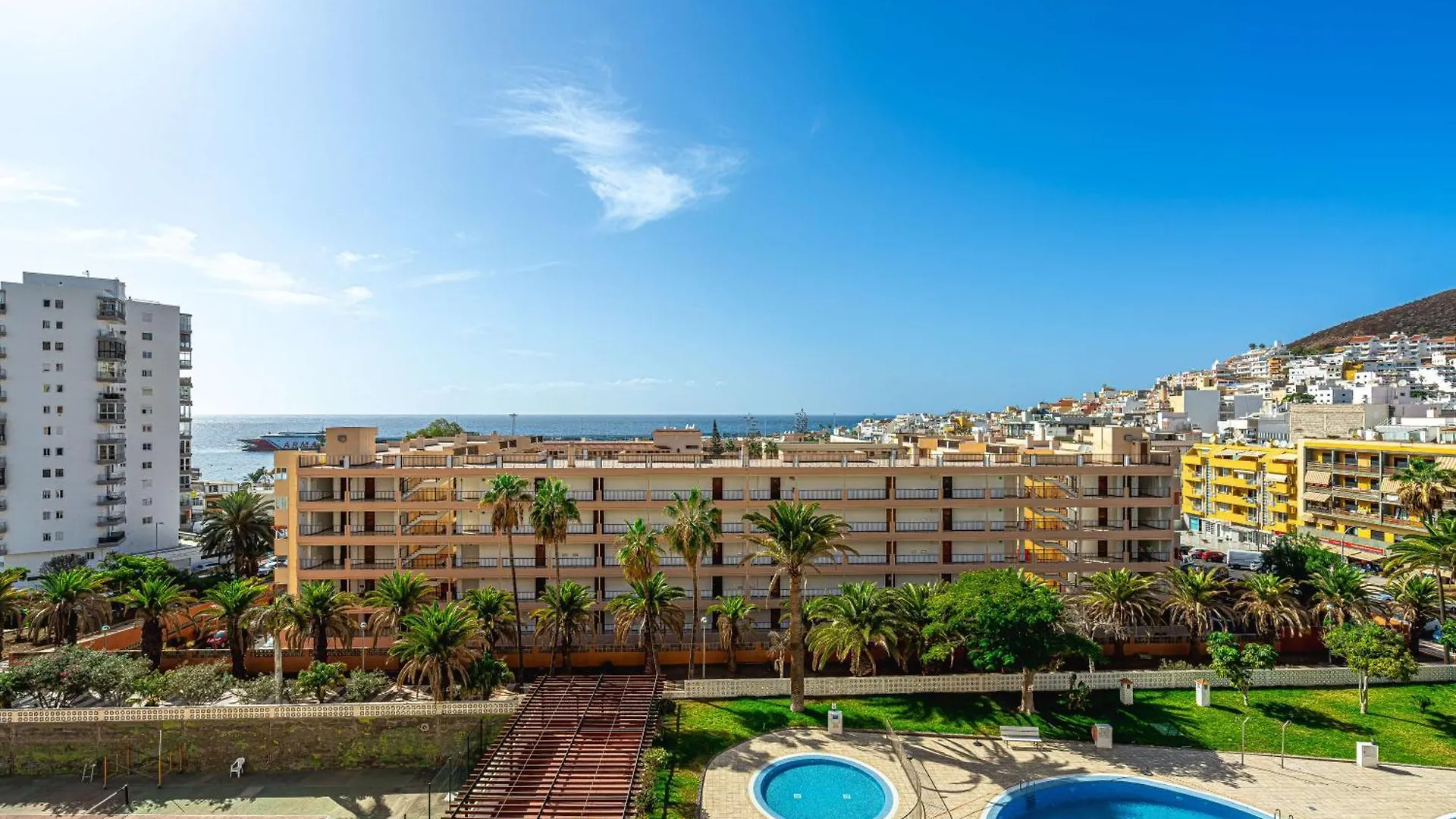 As De Casas - Achacay Apartment With Sea Views And Pool Arona  Arona (Tenerife)